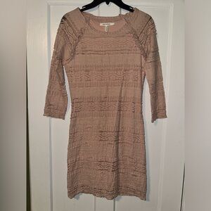 Avec Les Filles Textured Long Sleeve Dress in Blush Pink